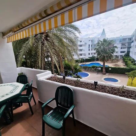 Apartament Royal Marine Deluxe. Roses