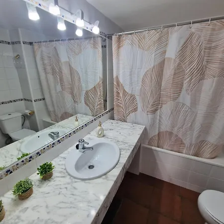 Royal Marine Deluxe. Apartament Roses